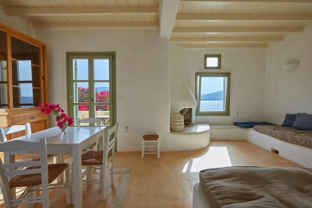 Ochre Dream, Beach Front & Sunset Villa Naousa Buitenkant foto